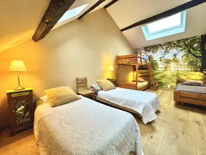 Wide-angle photo of the Nonnette room